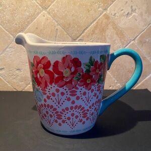 Pioneer Woman 4-Cup Measuring Cup Pitcher Stoneware Vintage Floral NWT
